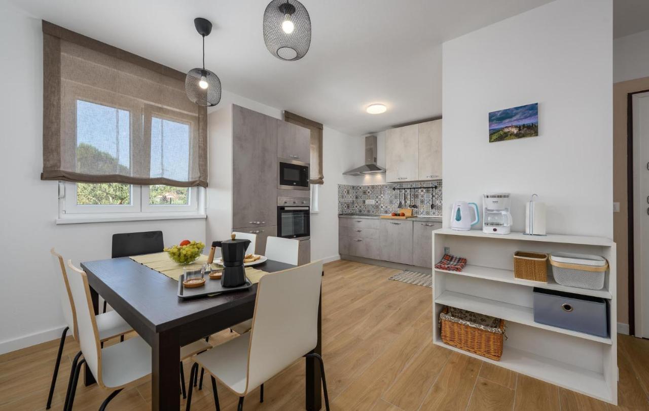 Apartmani Lucija Poreč Kültér fotó